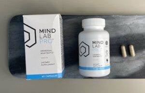 Mind Lab Pro Box, bottle and 2 capsules