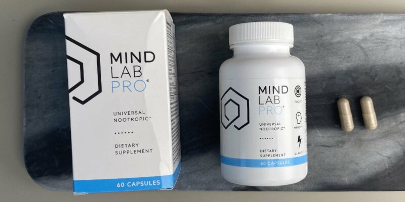 Mind Lab Pro Box, bottle and 2 capsules