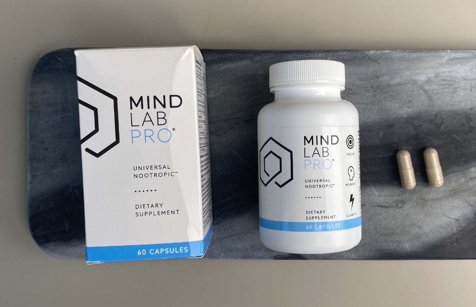 Mind Lab Pro Box, bottle and 2 capsules